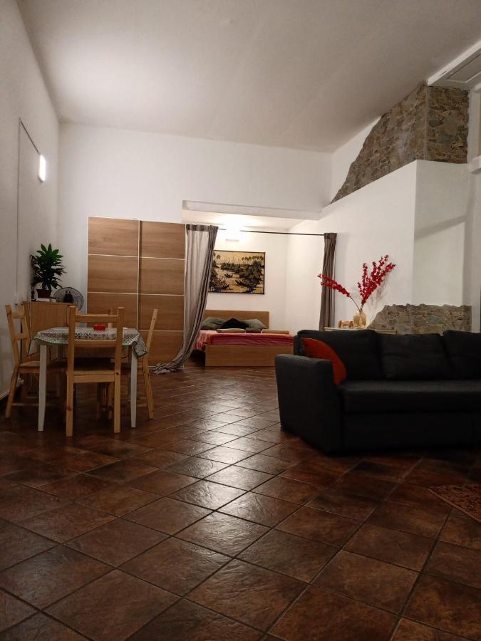 Space 108 Catânia Exterior foto